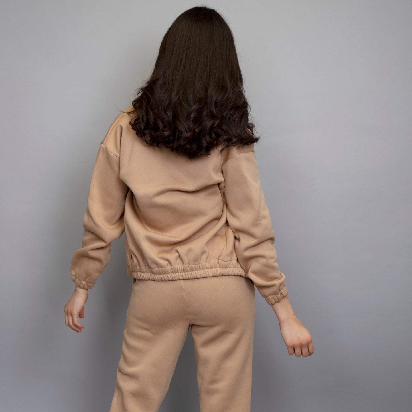 FLORA 3 pieces thee crop top, along with it's pant and vest