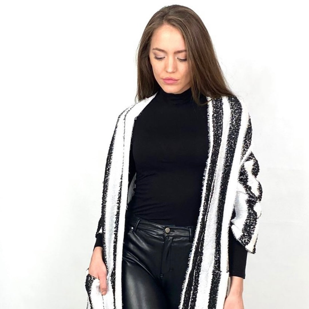 Moscow Cardigan - Black/White