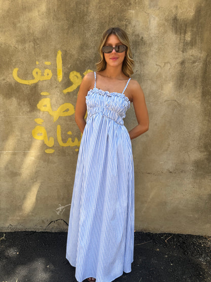 Lilia Blue White