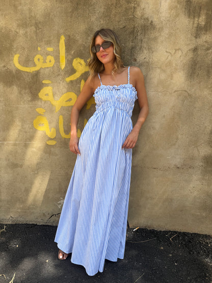 Lilia Blue White